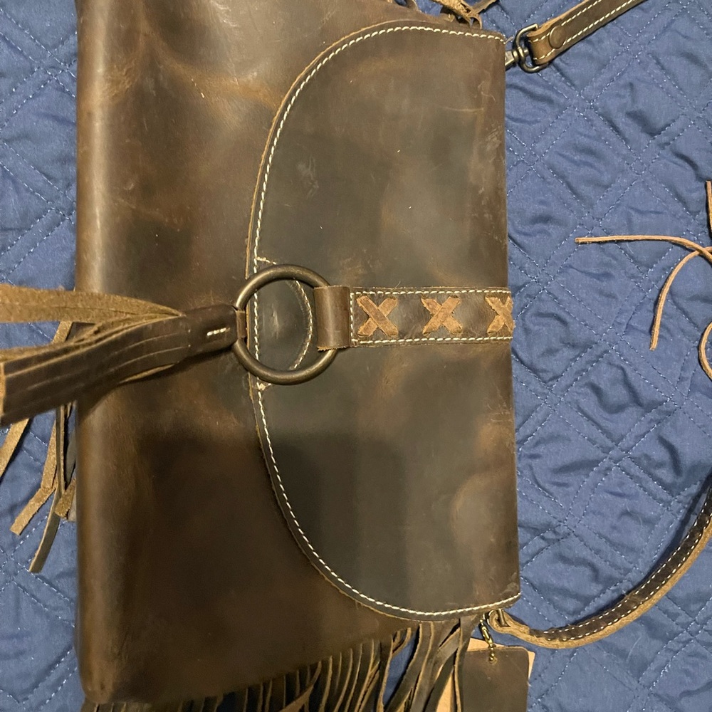 Oak River leather purse